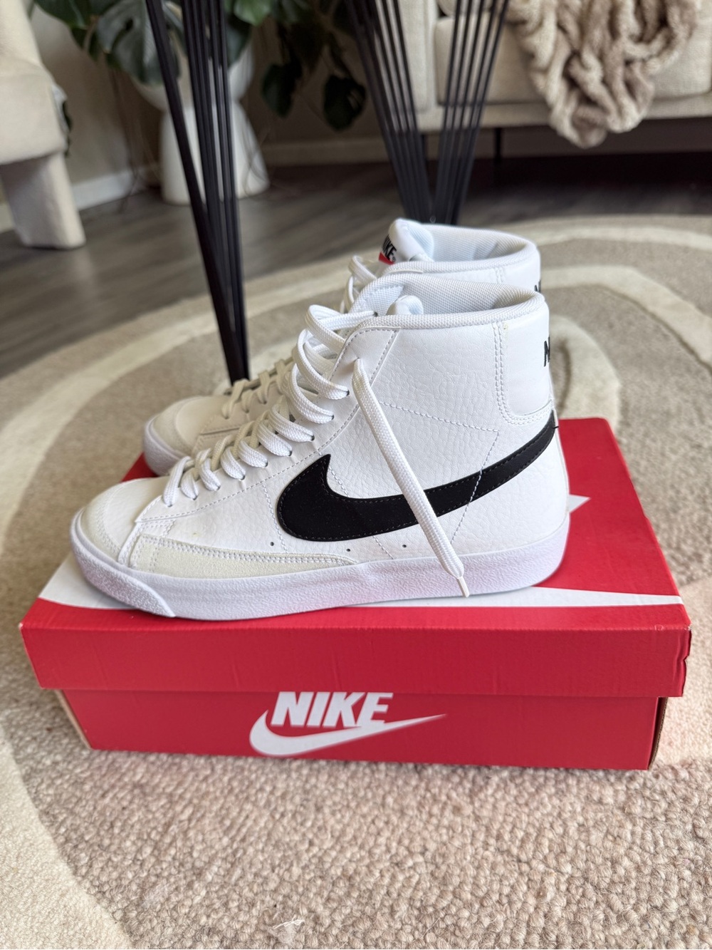 Nike Blazer Mid 77